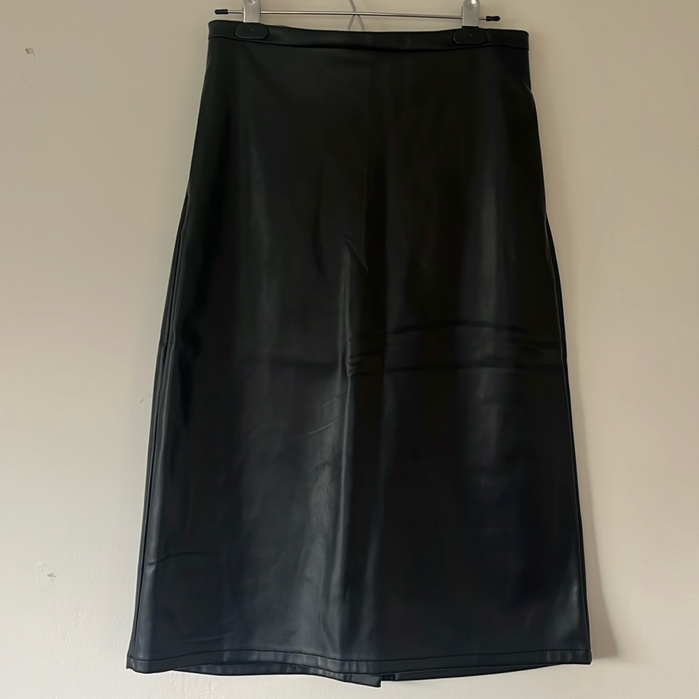 Joes Jeans faux leather skirt, size M. New with tags. Retail $198.